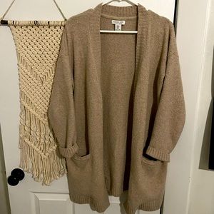 Women’s cardigan size medium.